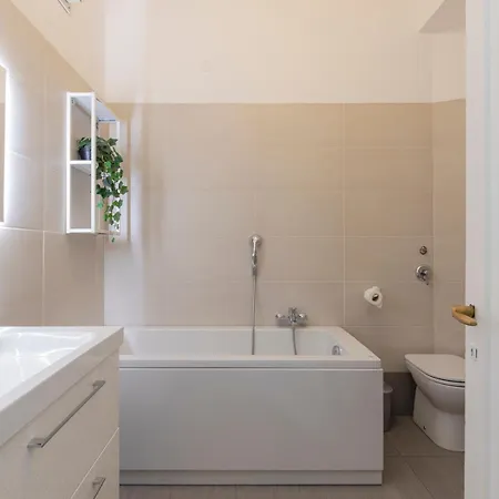 Luxury - Cherubini 6 *